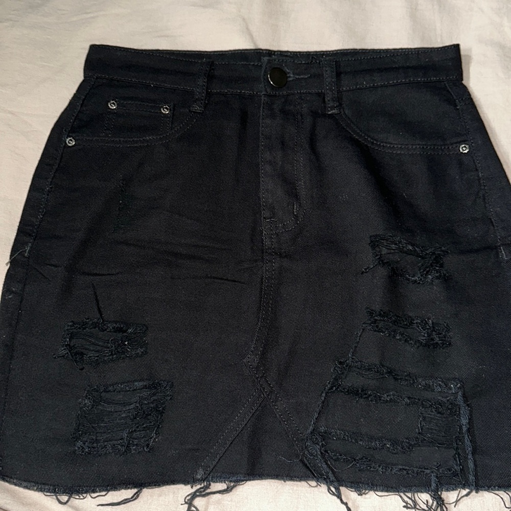 Black boohoo mini skirt size 6
